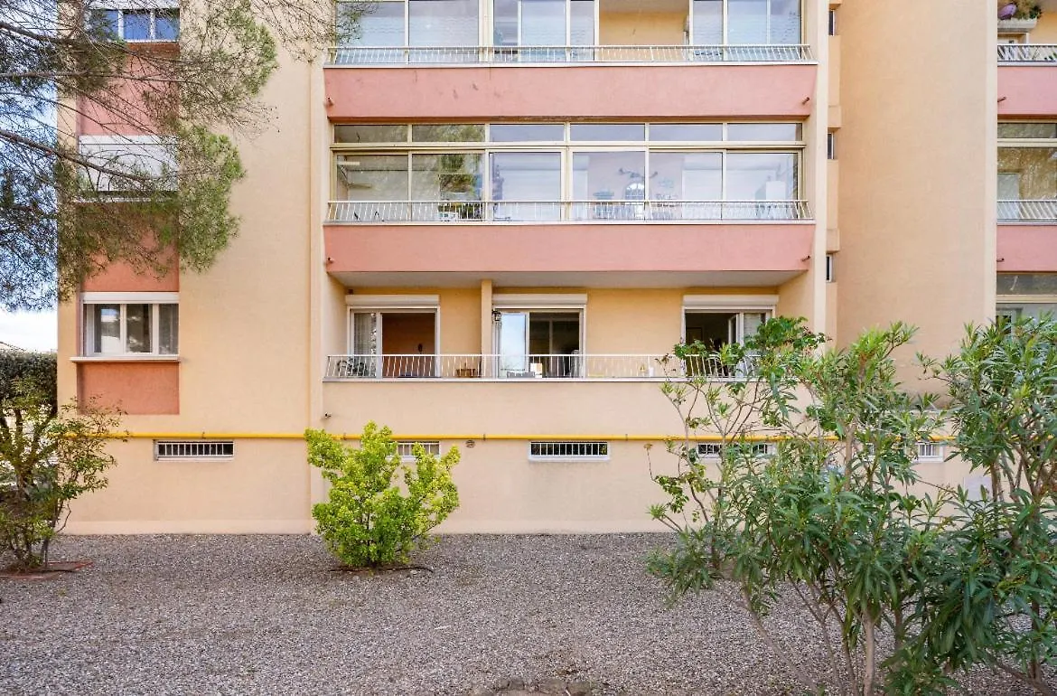 Apartment Joli T2 Tres Proche De La Plage De Frejus
