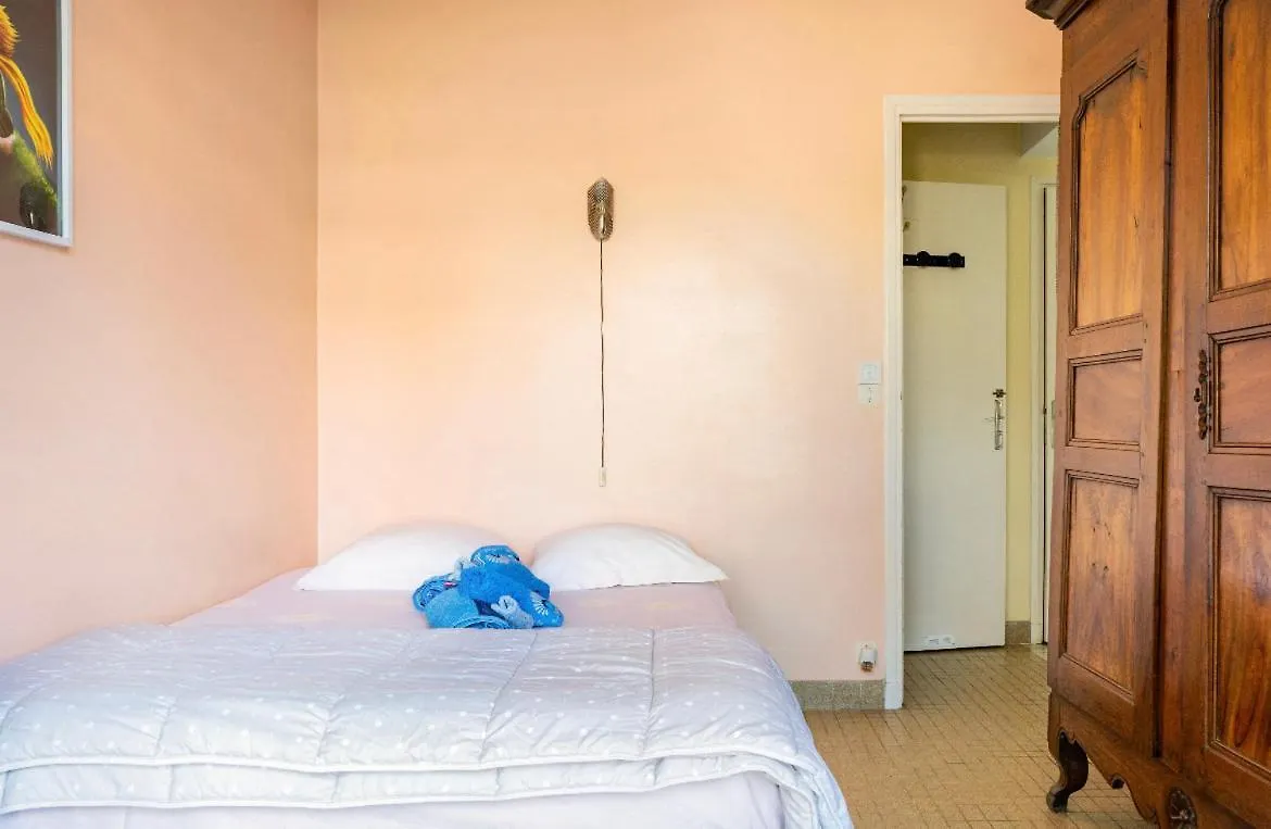 Apartment Joli T2 Tres Proche De La Plage De Frejus
